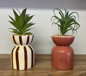 Set of 2 decorative vases with faux plants