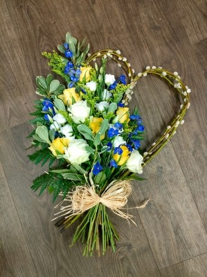 Willow Heart Sheaf