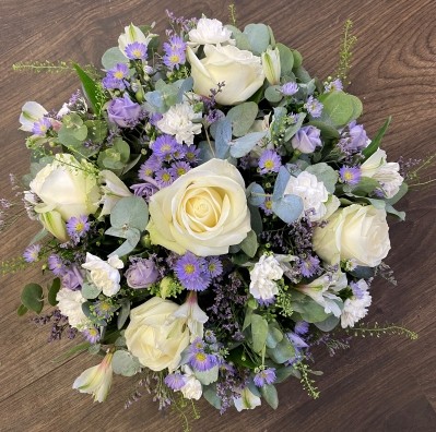 Lilac and Cream Posy