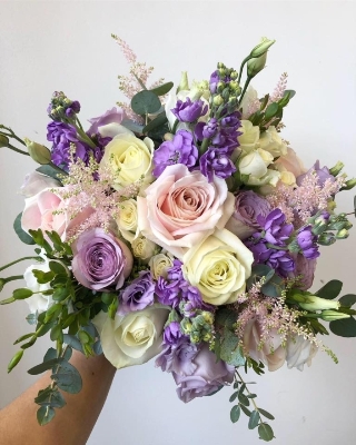 Summer Hand Tied Bouquet Workshop Saturday 28th June 1.30 pm