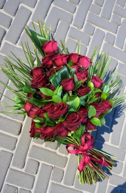 Red Rose Sheaf