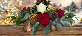 Oval Christmas Table Arrangement