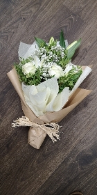 Presentation Bouquet in Cream