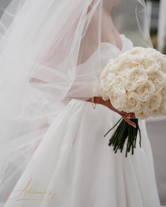 Choosing the Perfect Wedding Flowers – Advice from Adrienne’s Flowers in Leighton Buzzard
