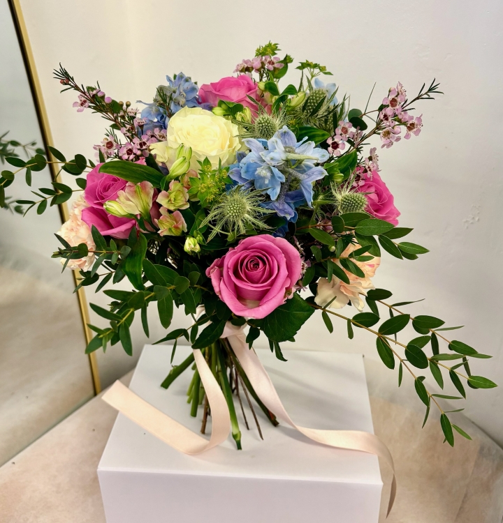 Summer Hand Tied Bouquet Workshop Saturday 6th June 11.00 am