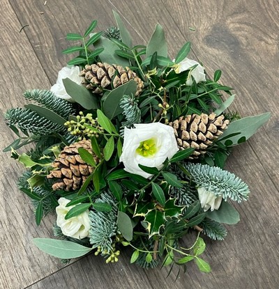 Christmas Sympathy posy