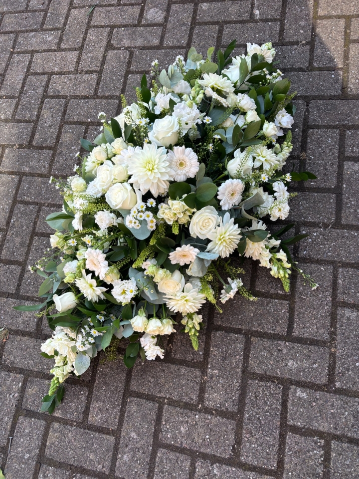 Eco Friendly Lily free White Casket Spray
