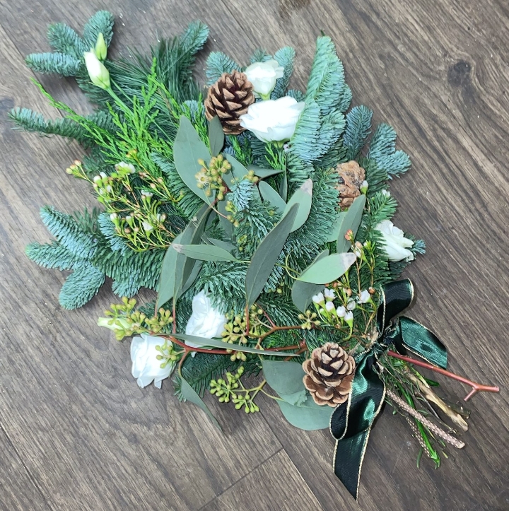 Festive Neutral Sheaf