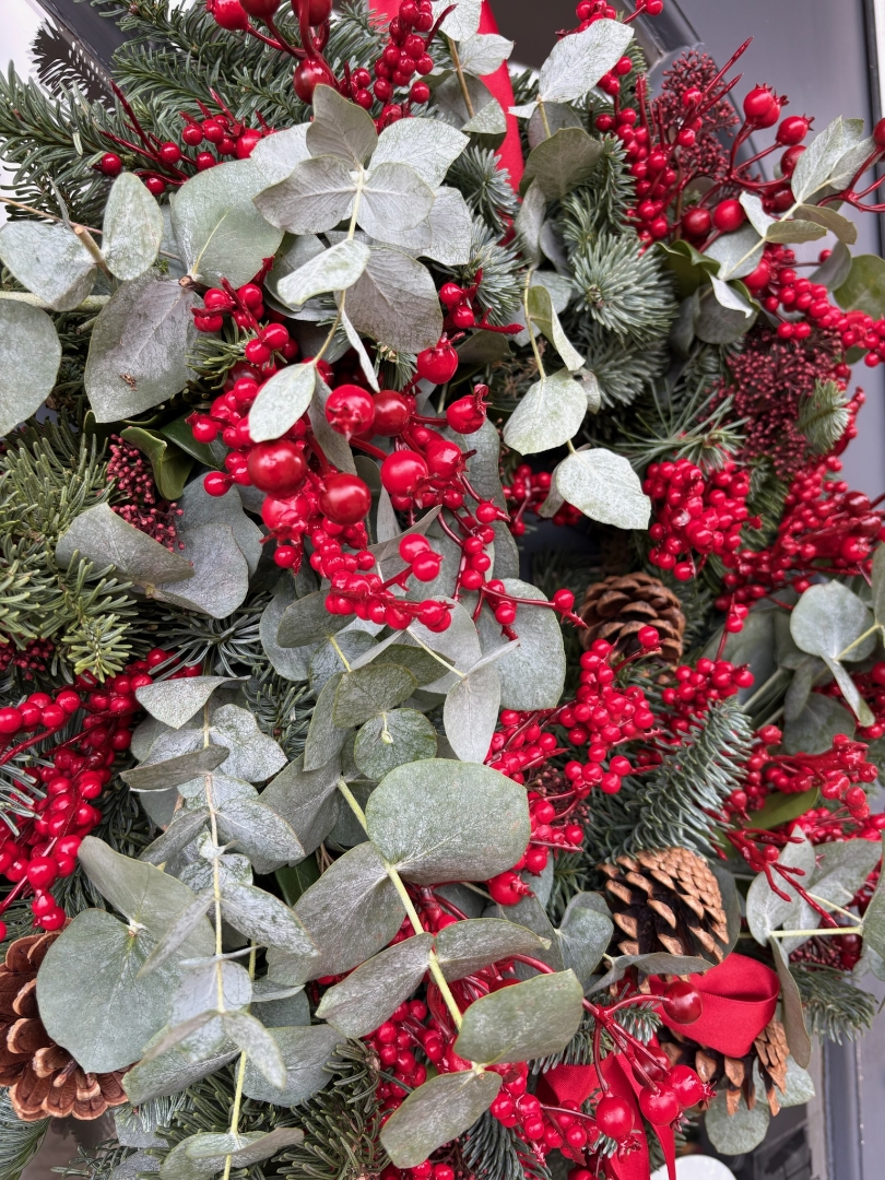 Winter berry wishes