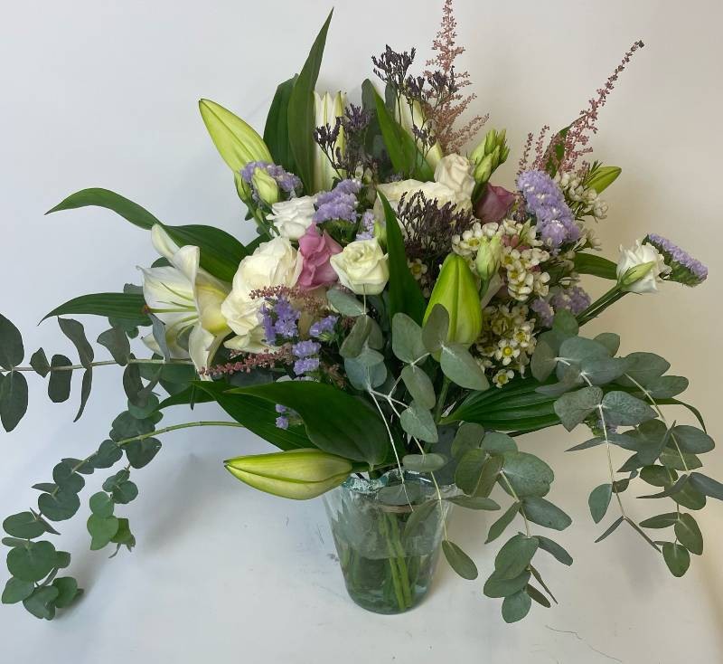 Neutral florist choice bouquet