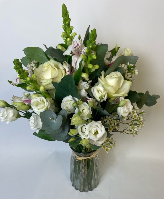 Neutral florist choice bouquet