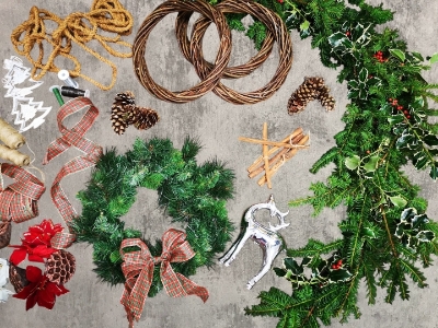 Christmas Wreath Workshop Saturday 13th December 10:30 am