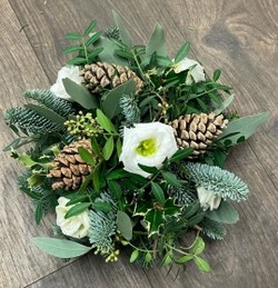 Christmas Sympathy posy